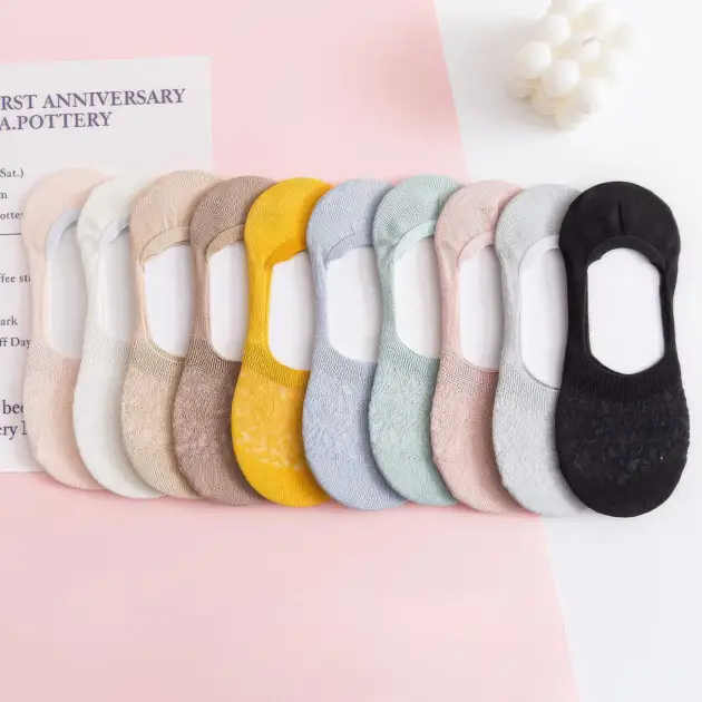 5 Pairs of Simple, Beautiful, and Comfortable Mixed Color Lace Boat Socks, Durable and Suitable for Spring and Summer Seasons